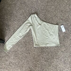 Abercrombie one sleeve shirt